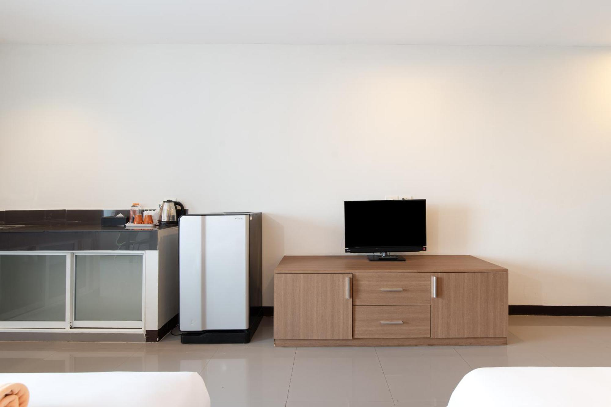 Leenova Place Bangkok Dış mekan fotoğraf
